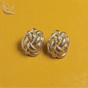 Vintage 80s to 90s silver criss cross braided design earrings